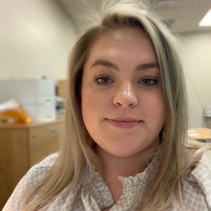 Meet your Posher, Jacqueline